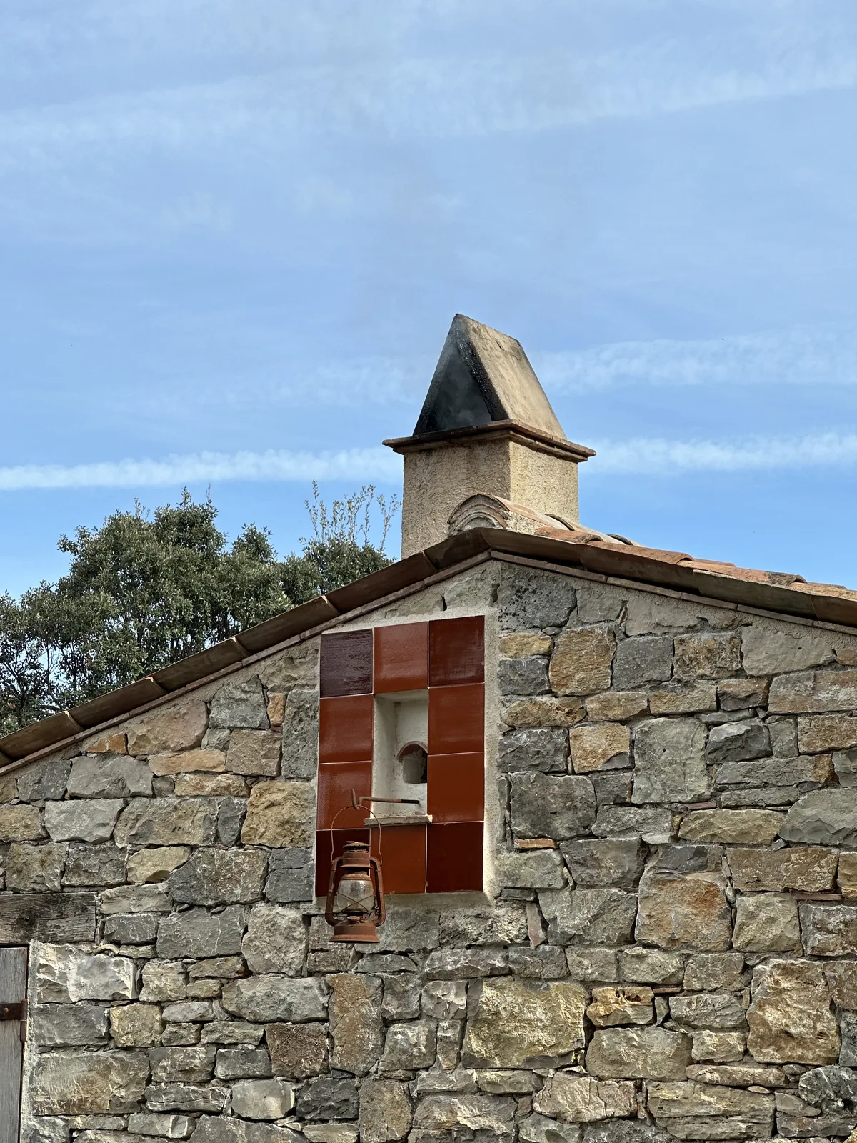Bastide en pierre du pays dans le Var, en property management
